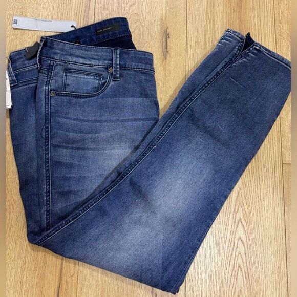 ๐โจ Size 16 Blue Denim Skinny Jeans ๐ Fading & Whiskers โ NWT Streetwear ๐ฅ - Picture 2 of 7